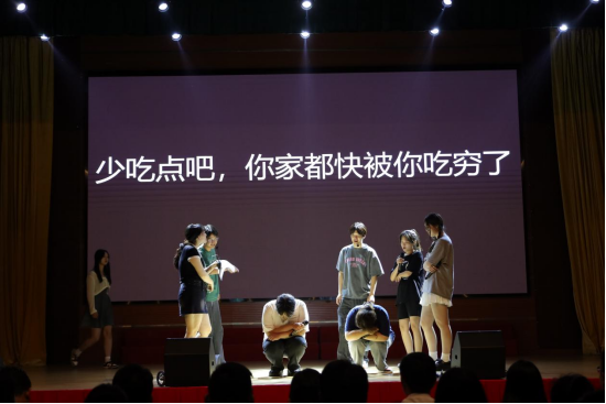 免费观看已满十八岁电视剧两女