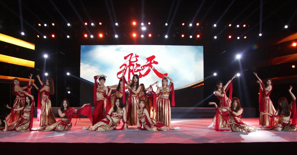 免费观看已满十八岁电视剧两女