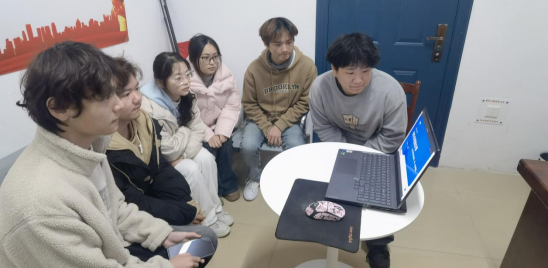 免费观看已满十八岁电视剧两女