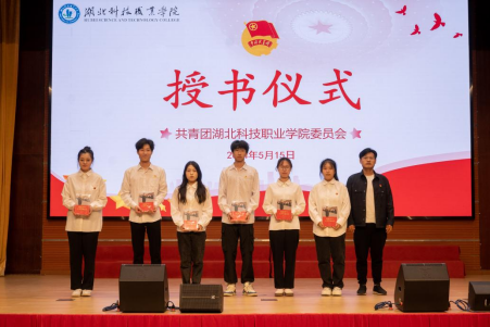 免费观看已满十八岁电视剧两女