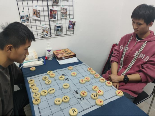 免费观看已满十八岁电视剧两女