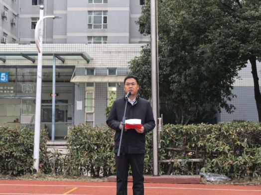 免费观看已满十八岁电视剧两女