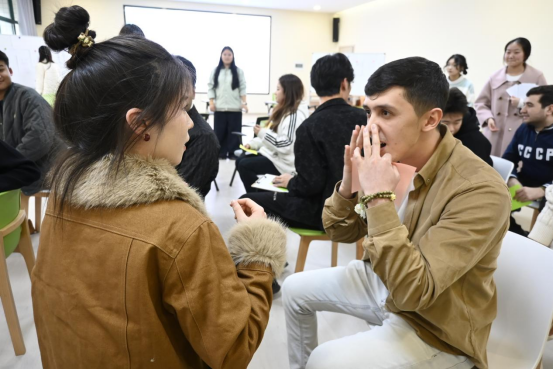 免费观看已满十八岁电视剧两女