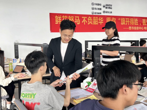 免费观看已满十八岁电视剧两女