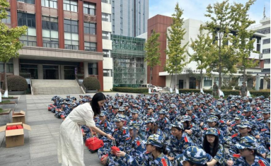 免费观看已满十八岁电视剧两女
