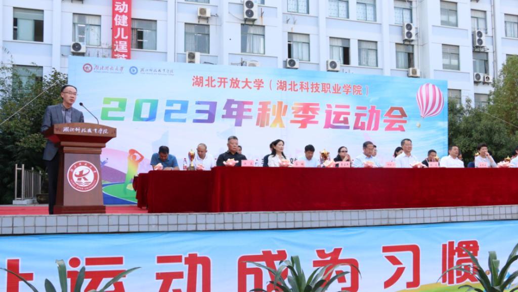 免费观看已满十八岁电视剧两女