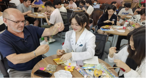免费观看已满十八岁电视剧两女