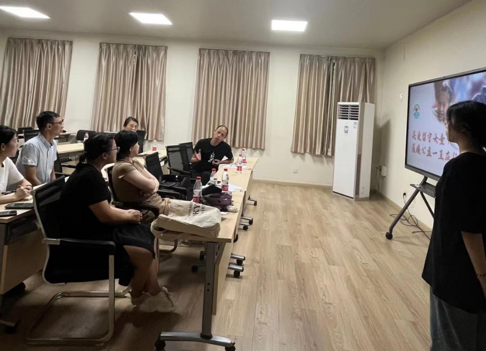 免费观看已满十八岁电视剧两女
