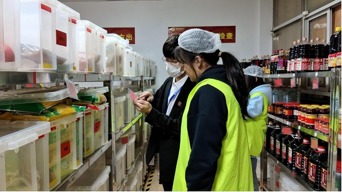 免费观看已满十八岁电视剧两女