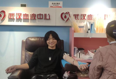 免费观看已满十八岁电视剧两女