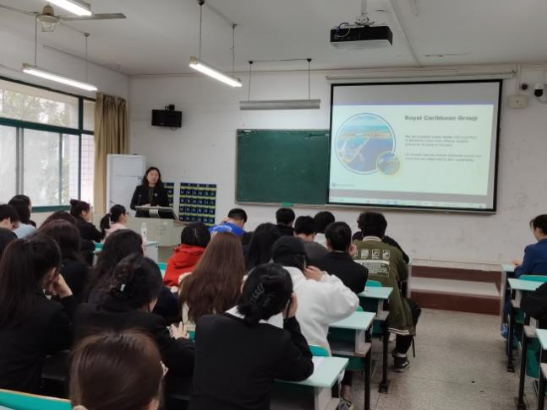 免费观看已满十八岁电视剧两女