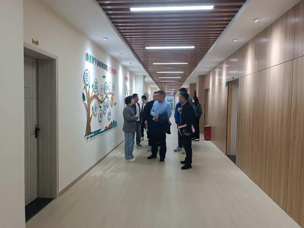 免费观看已满十八岁电视剧两女