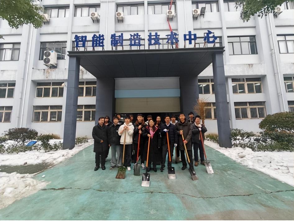 免费观看已满十八岁电视剧两女