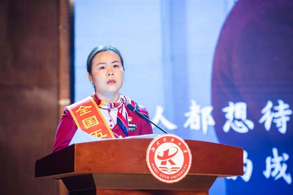 免费观看已满十八岁电视剧两女