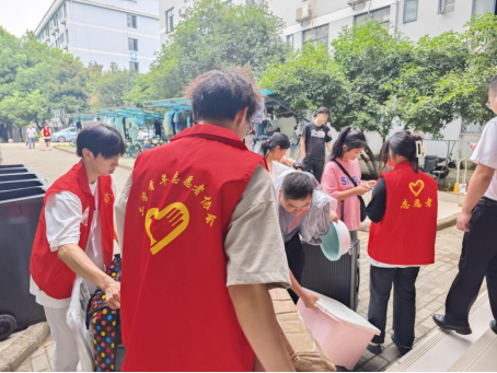 免费观看已满十八岁电视剧两女