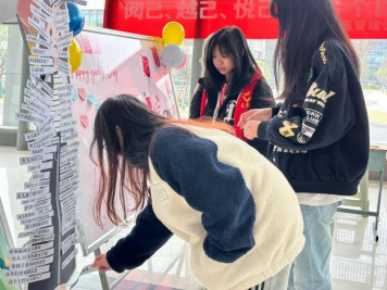免费观看已满十八岁电视剧两女