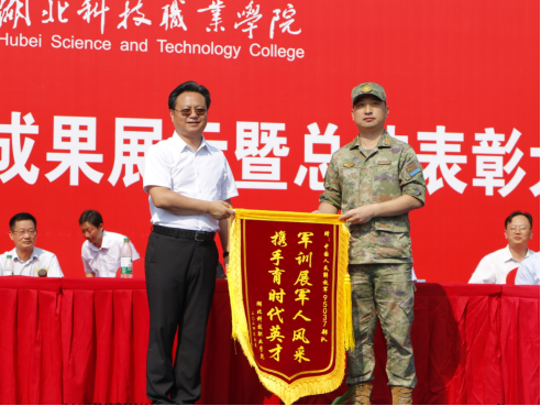 免费观看已满十八岁电视剧两女