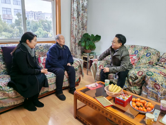 免费观看已满十八岁电视剧两女
