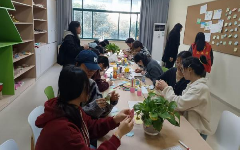 免费观看已满十八岁电视剧两女