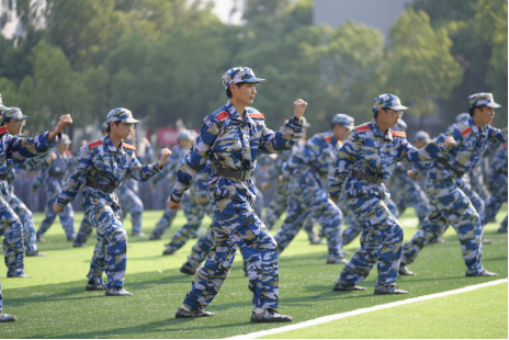 免费观看已满十八岁电视剧两女