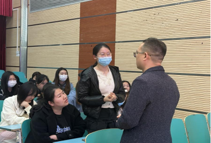 免费观看已满十八岁电视剧两女