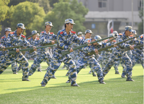 免费观看已满十八岁电视剧两女
