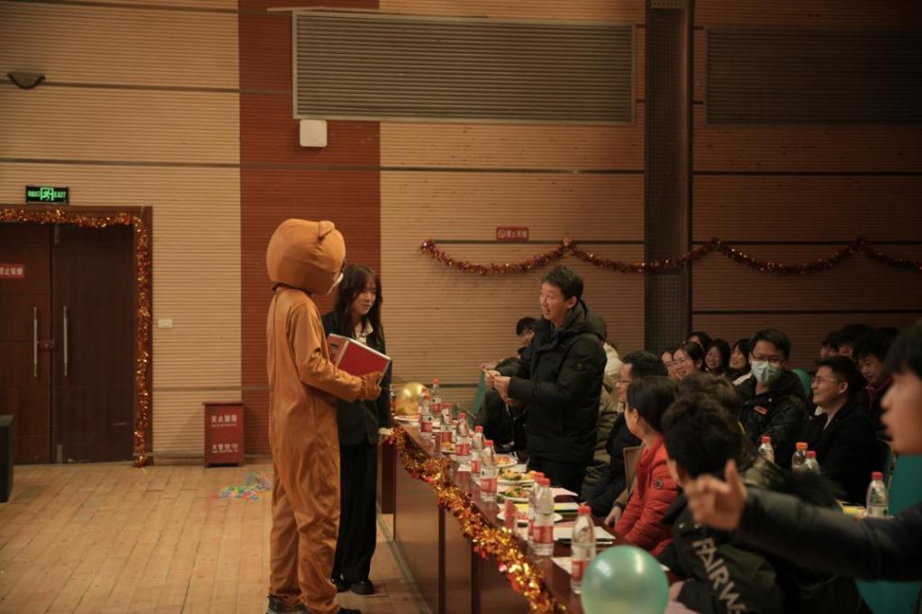 免费观看已满十八岁电视剧两女
