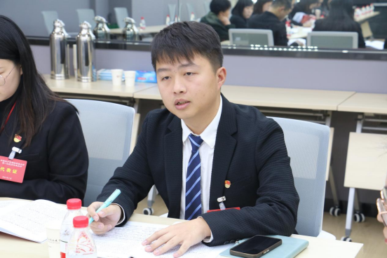 免费观看已满十八岁电视剧两女