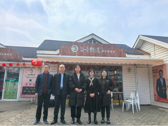 免费观看已满十八岁电视剧两女