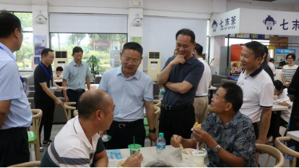 免费观看已满十八岁电视剧两女