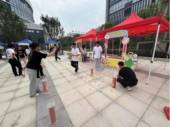 免费观看已满十八岁电视剧两女