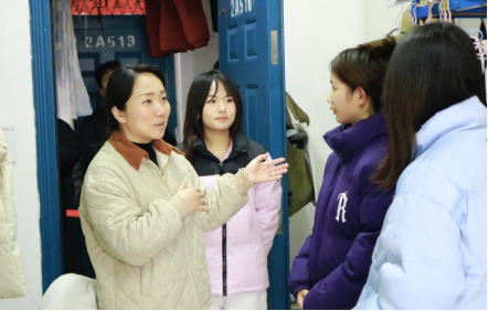 免费观看已满十八岁电视剧两女