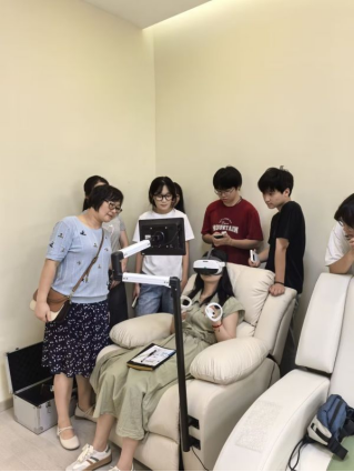 免费观看已满十八岁电视剧两女