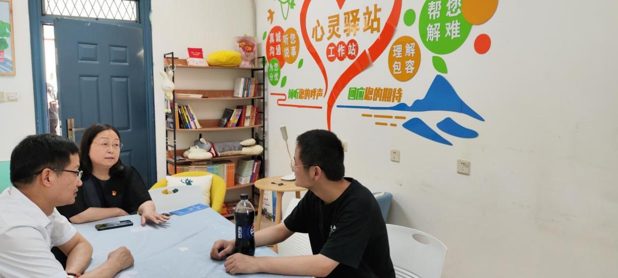 免费观看已满十八岁电视剧两女