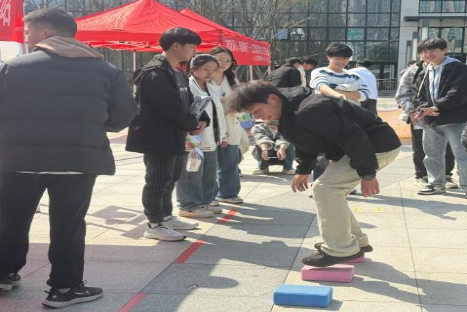 免费观看已满十八岁电视剧两女