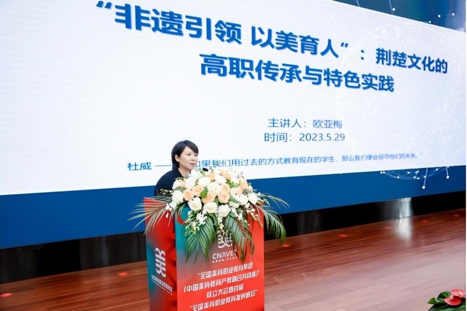 免费观看已满十八岁电视剧两女