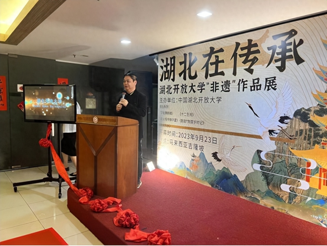 免费观看已满十八岁电视剧两女