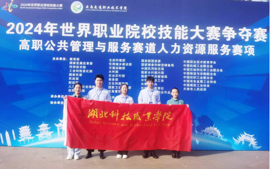 免费观看已满十八岁电视剧两女