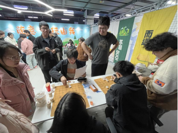 免费观看已满十八岁电视剧两女