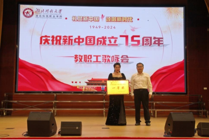 免费观看已满十八岁电视剧两女