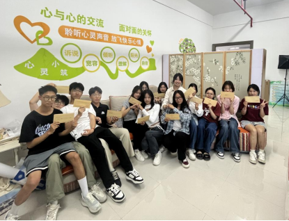 免费观看已满十八岁电视剧两女