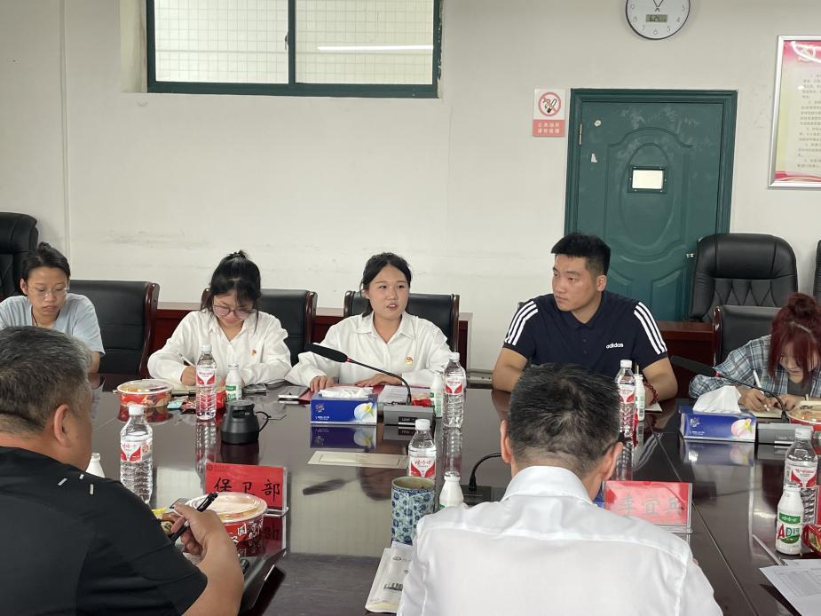 免费观看已满十八岁电视剧两女
