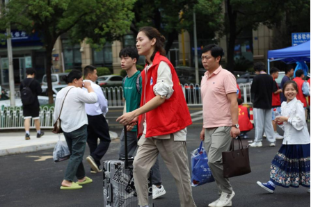 免费观看已满十八岁电视剧两女
