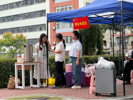免费观看已满十八岁电视剧两女