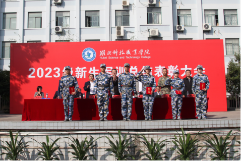 免费观看已满十八岁电视剧两女