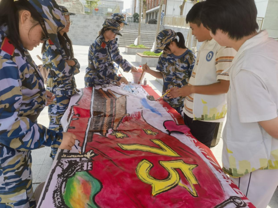 免费观看已满十八岁电视剧两女