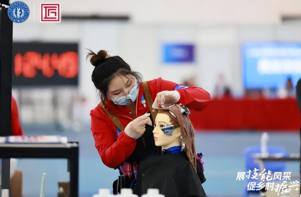免费观看已满十八岁电视剧两女
