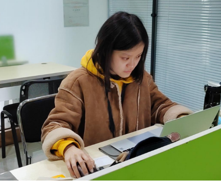 免费观看已满十八岁电视剧两女