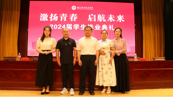 免费观看已满十八岁电视剧两女