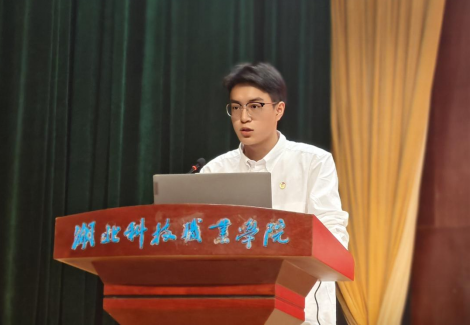 免费观看已满十八岁电视剧两女